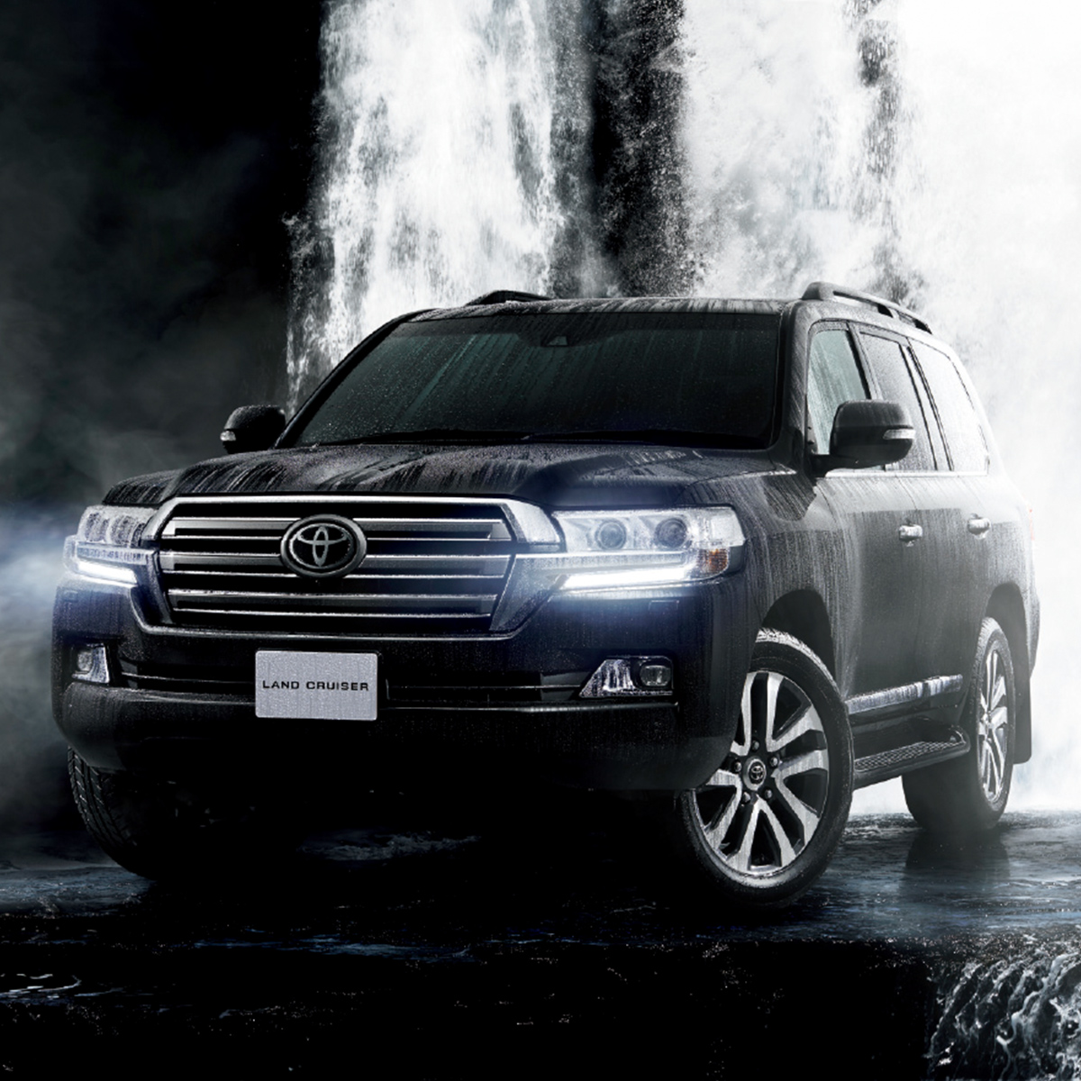   カムループス A force of nature. . #LandCruiser