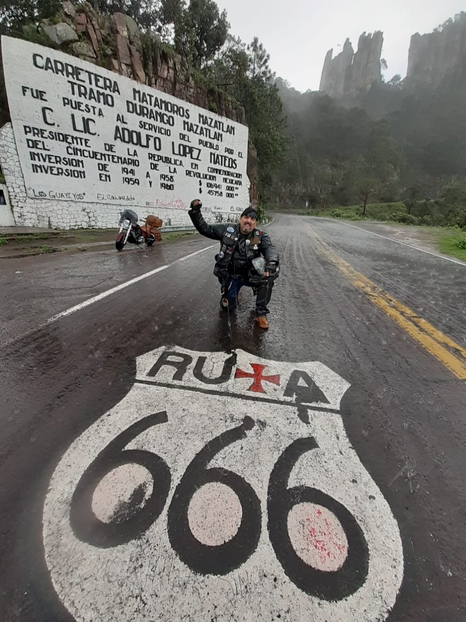 Riding the Espinazo del Diablo highway in Mexico on a Tenere 700