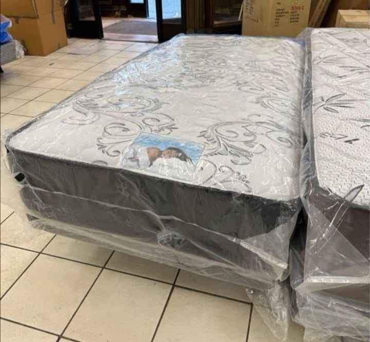 Venta King & Queen Mattress Moving Out Sale!.🆓🏠 🚚.COD Mattresses