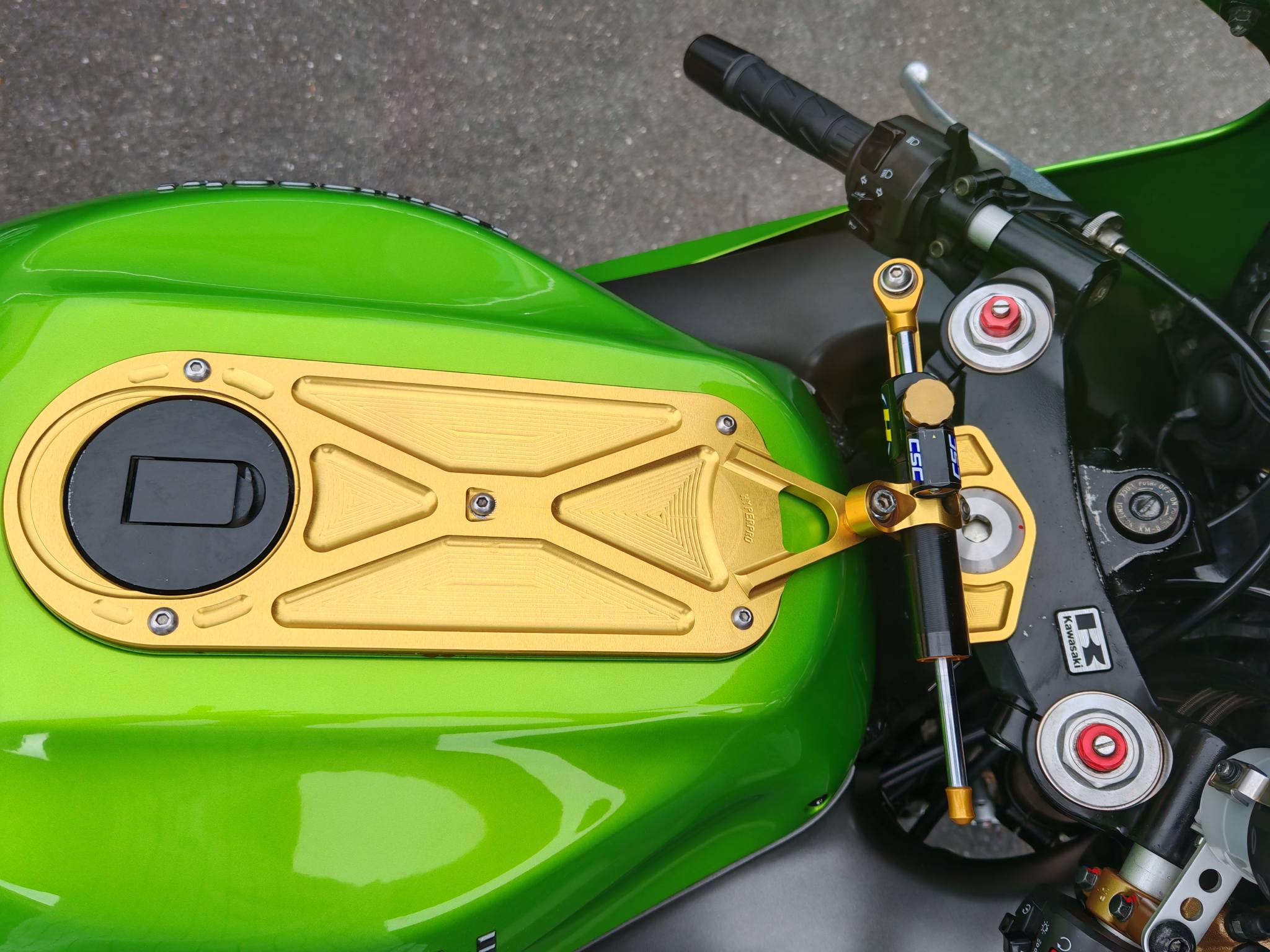 My zx12r de 2000 34000km F هی Nina лу 9 devil 지소 အေ်င်ဘ て