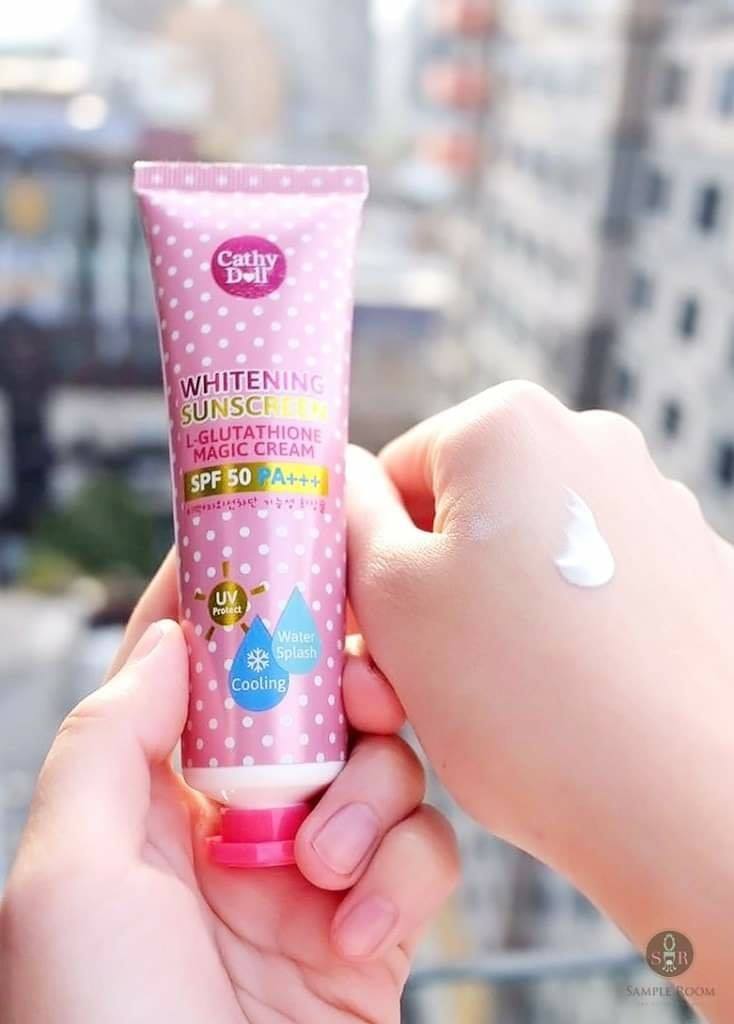 Cathy Doll Whitening Sunscreen L-Glutathione Magic Cream SPF50 PA+++ Size: 60 ml 🔥🔥Offer Price : 450 tk only🔥🔥 ✓Skin whitening ✓Waterproof ✓Skin moisturizing ✓Sun protection ✓Pore tightening This new formula is lighter