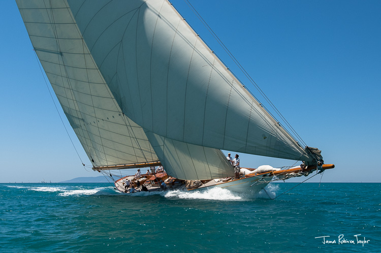 Sailing Yacht TV - S/Y Cambria © James Robinson Taylor | Facebook
