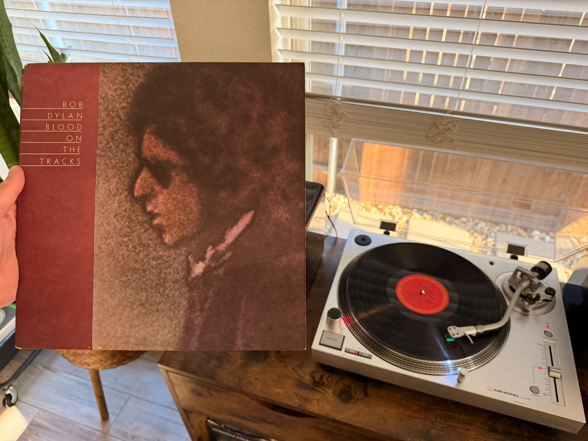 BLOOD ON THE TRACKS / BOB DYLAN Replica of the 1974 Test Pressing