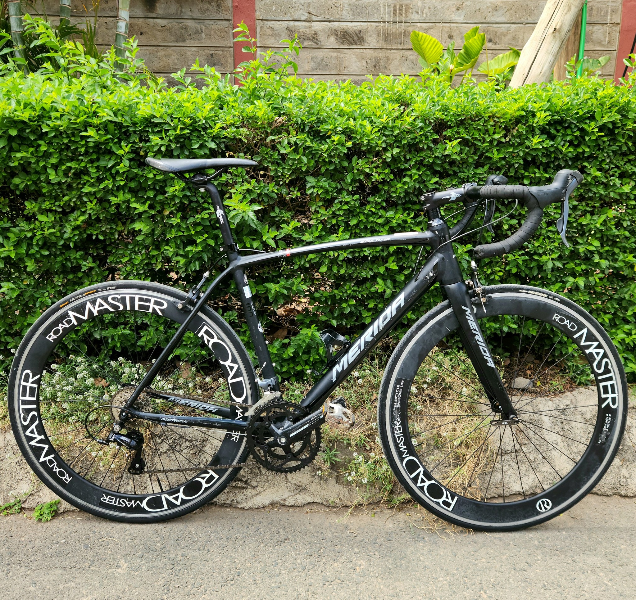 Merida Scultura 93 2017 Road Bike: Shimano Claris 2x8. Price: 370