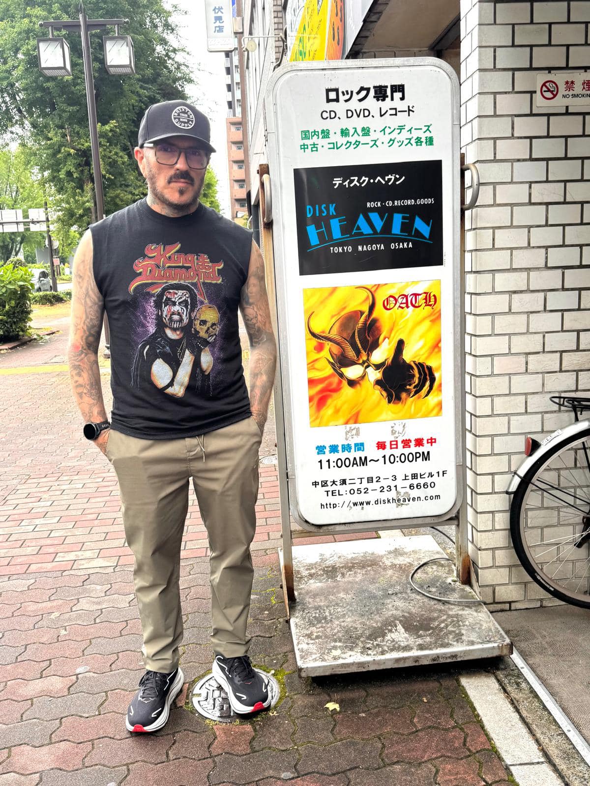 Part 1 of cd hunting on the amazing Disk Heaven Nagoya!!