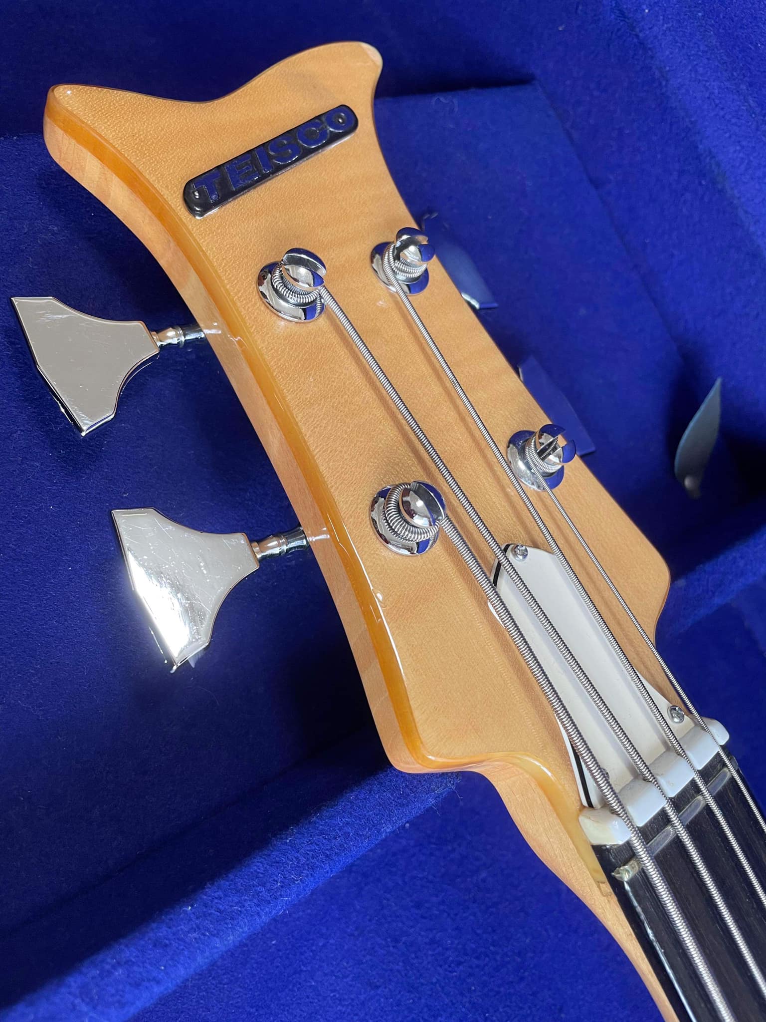TEISCO FIREBIRD BASS (1967)