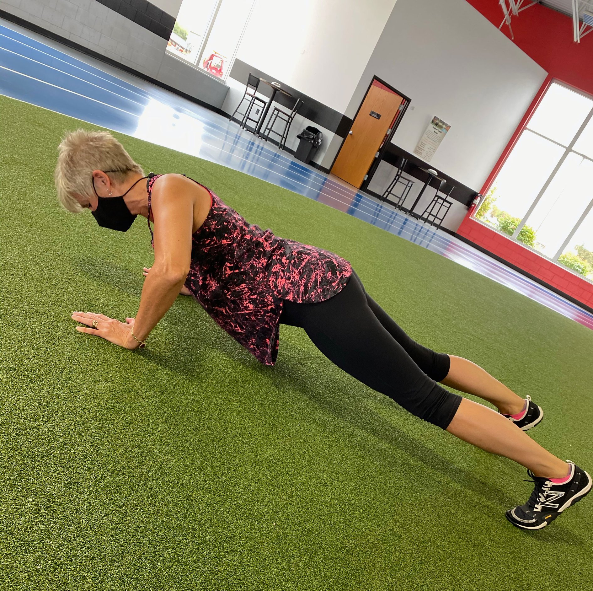 Happy Monday 🙂! Please help us... - Razor Sharp Fitness