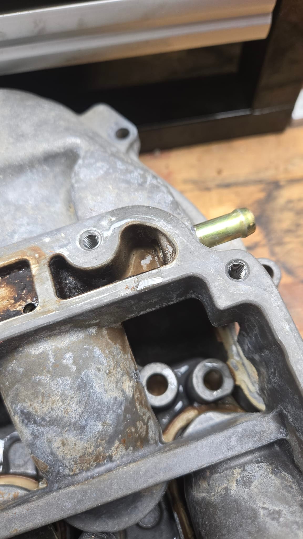 1997 johnsered 2065 turbo cylinder intake port shape