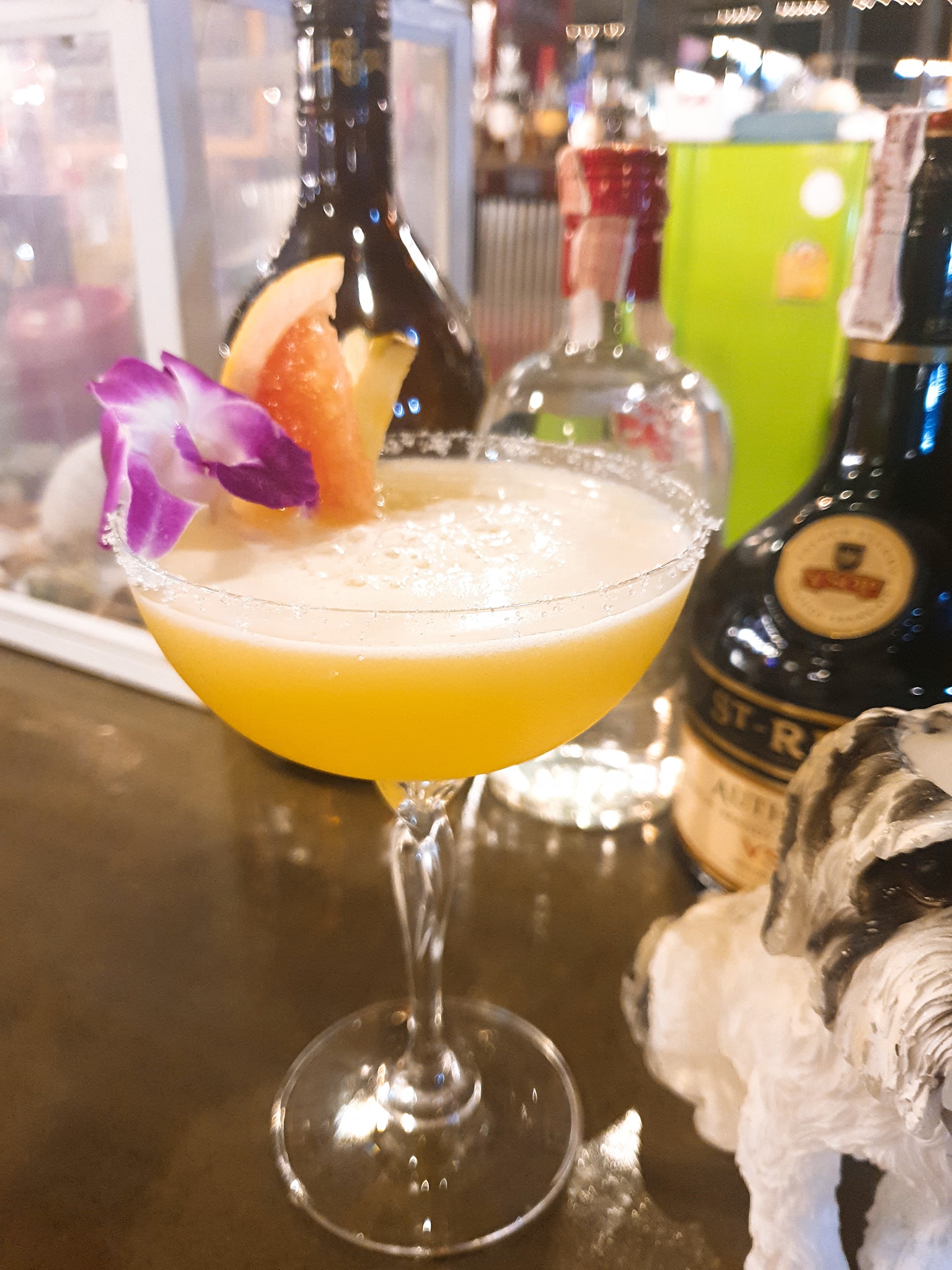 Pacific Rim Bar - .Pinepina. ไพน์พิน่า...