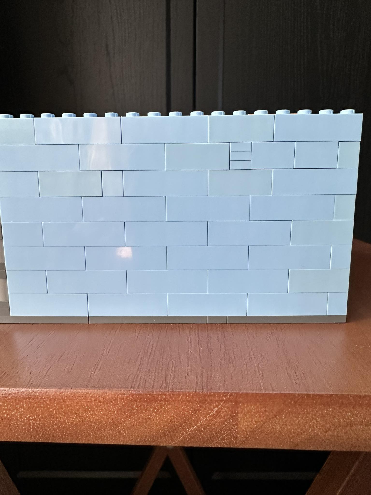 Why are blue 3x1 Lego bricks different colors?