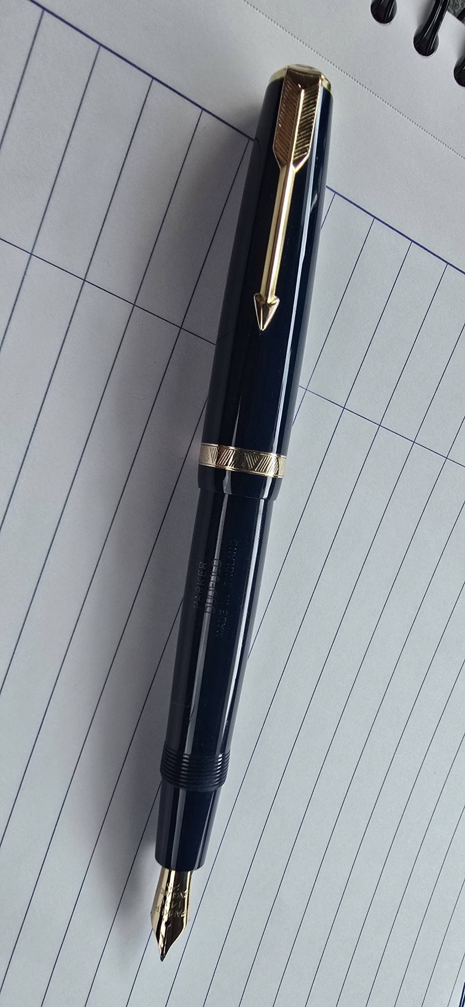 1950's Parker Duofold Standard fountain pen in royal blue