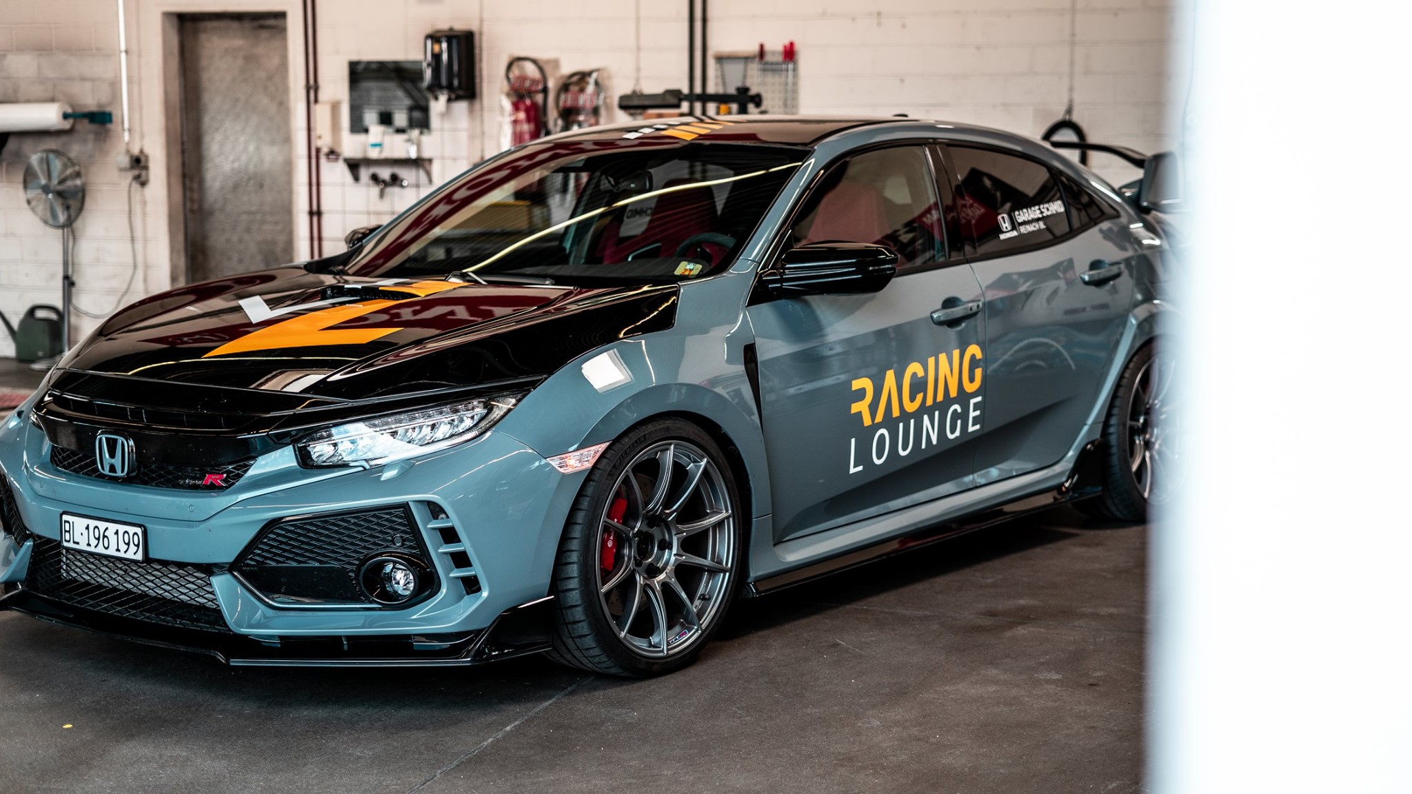 Racing Lounge - 🇨🇭🇩🇪 Die Vorbereitungen für den Tag der... | Facebook