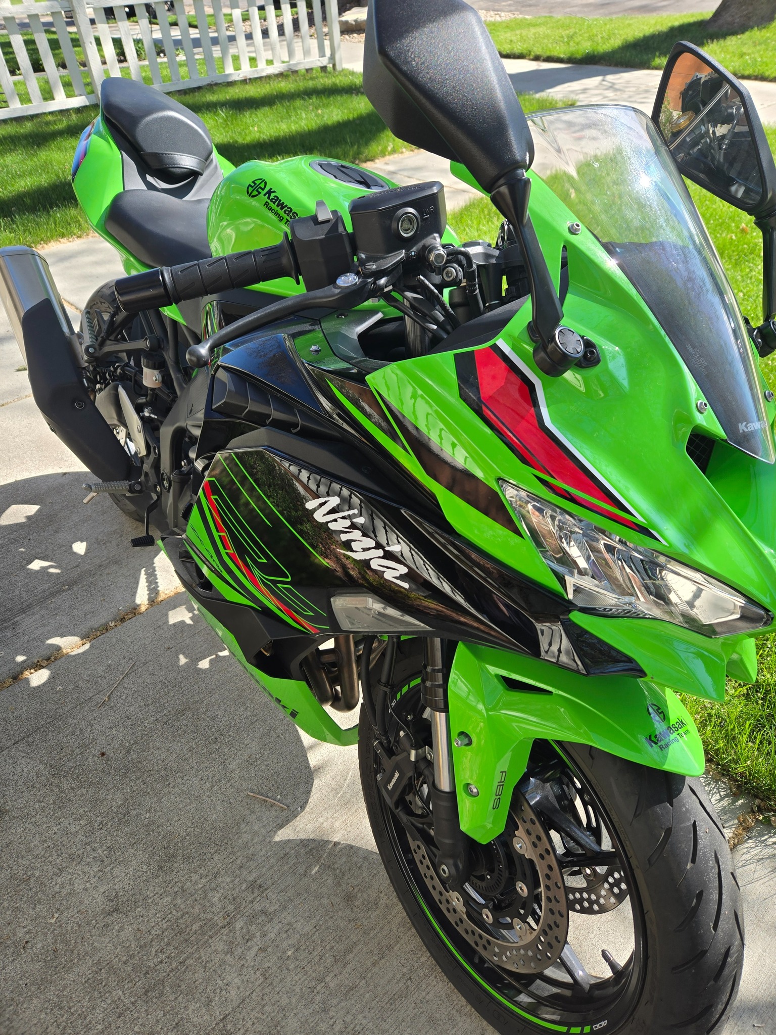 2023 Kawasaki Ninja ZX-4RR performance comparison to 1989 Yamaha