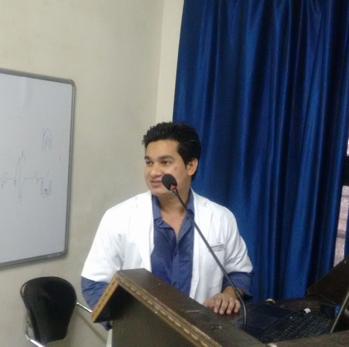Dr-Hashim... - Dr-Hashim Raza/SMILE Maker Dental Clinic
