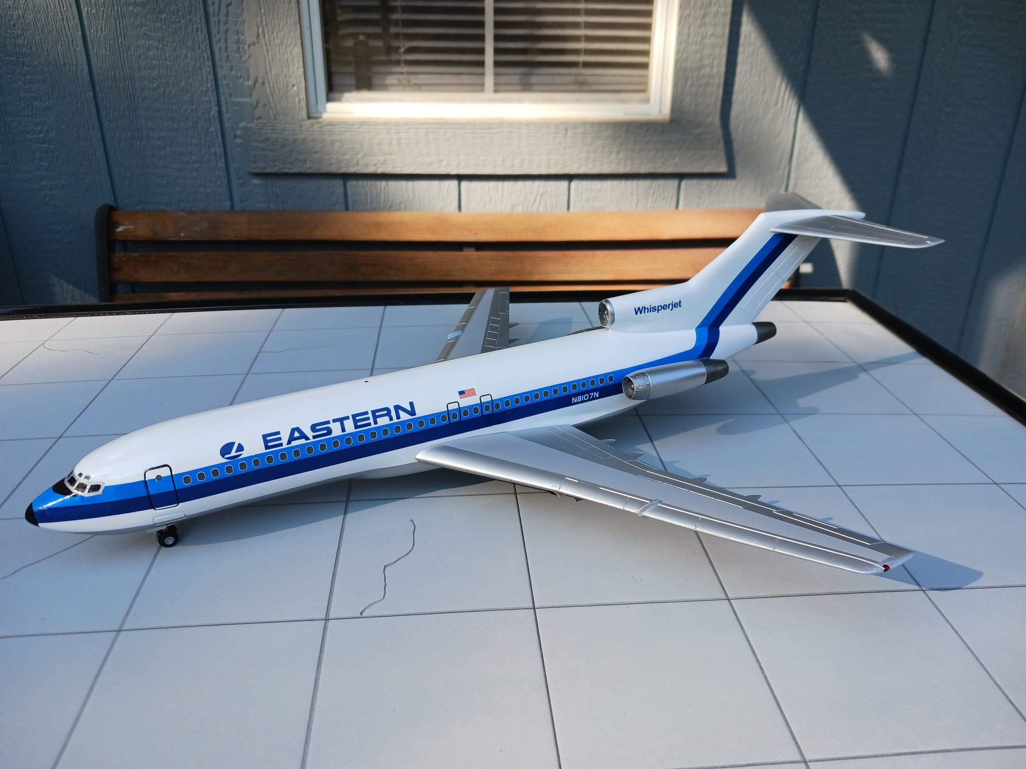 Atlantis Boeing 727 model in Eastern colors