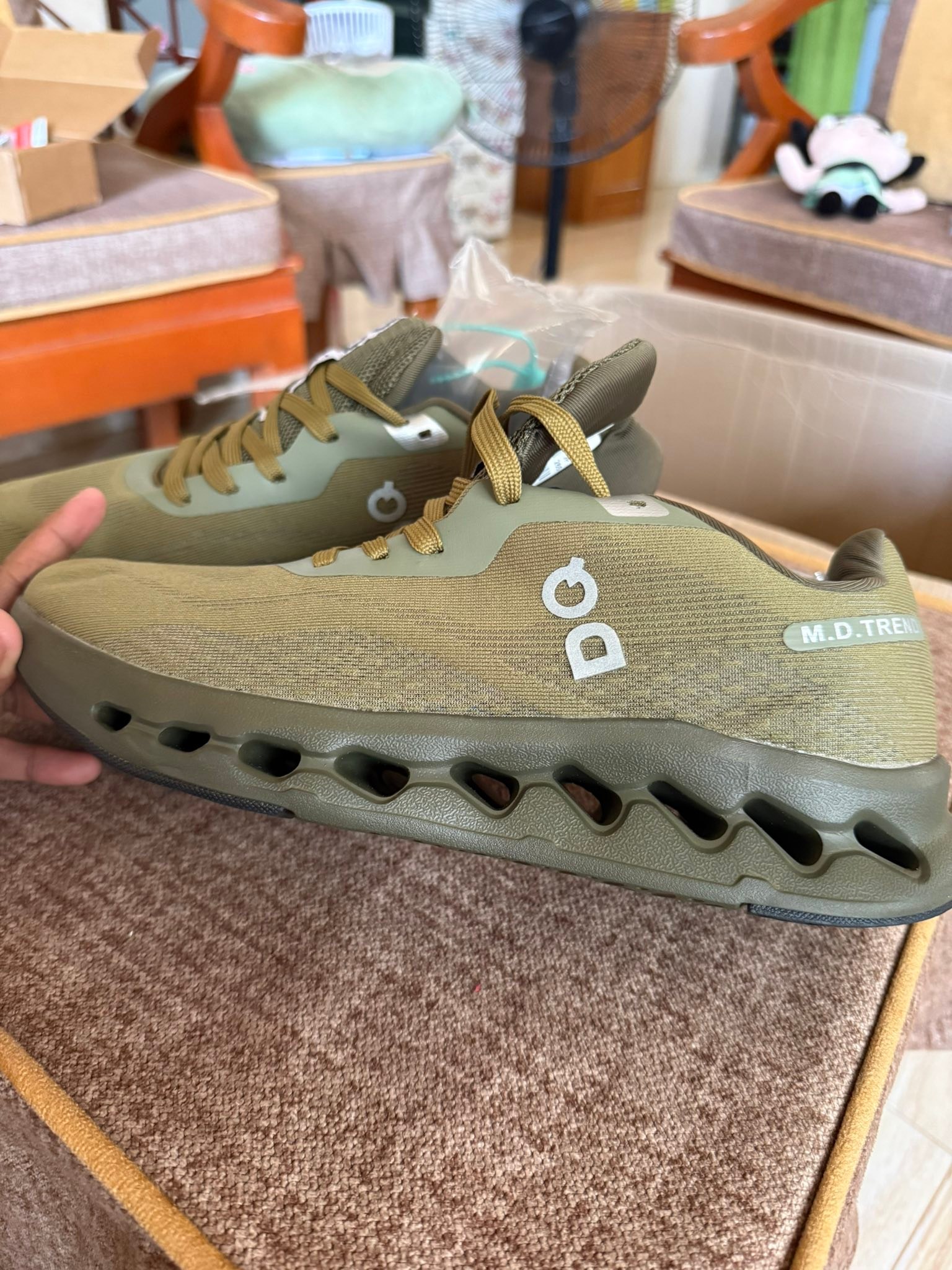 ????? ON Cloudboom Volt ✓ Sาคา : 6990.- ?Women size : 23 
