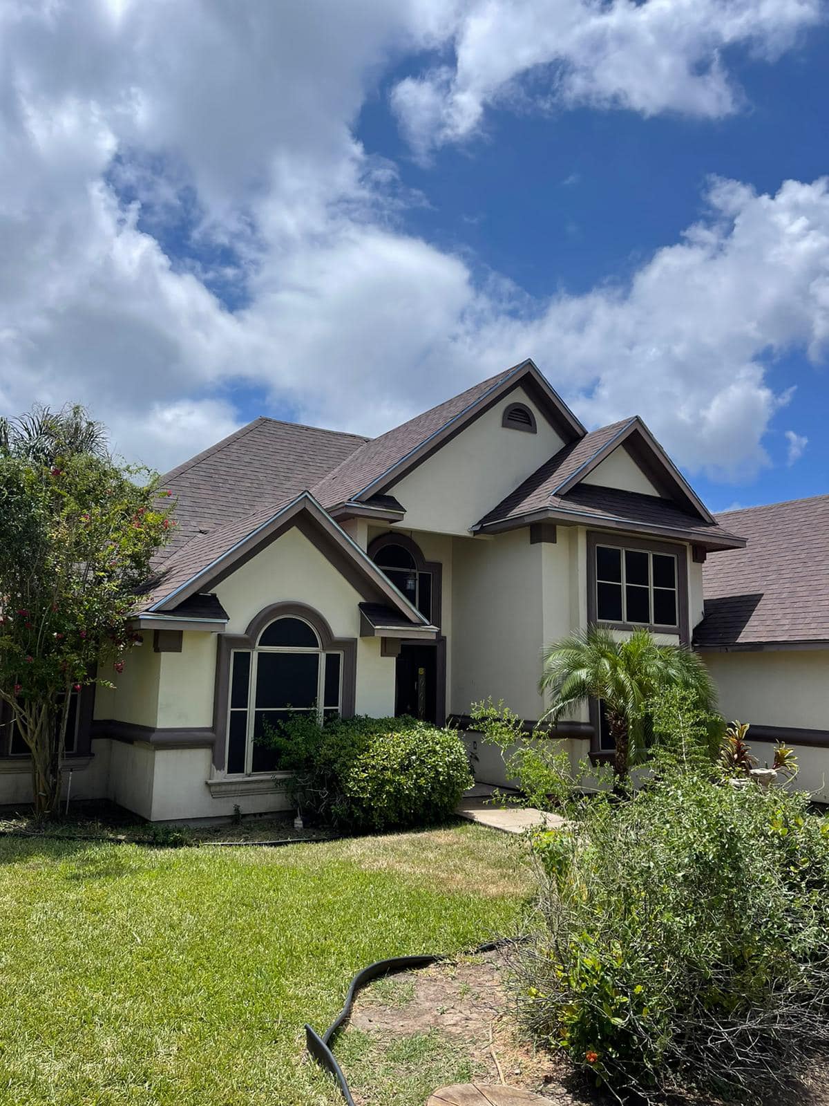 Quedo lista esta gran casa de 50... - Alta RGV Construction | Facebook