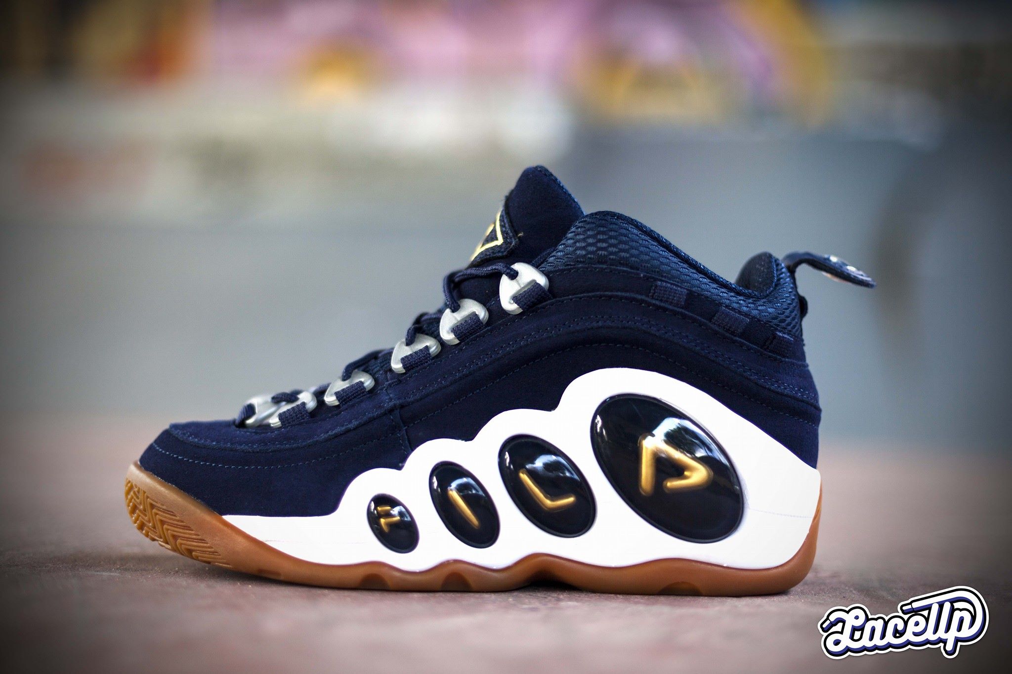 First debuting in 1991, the FX-100 was one of FILA's original hi