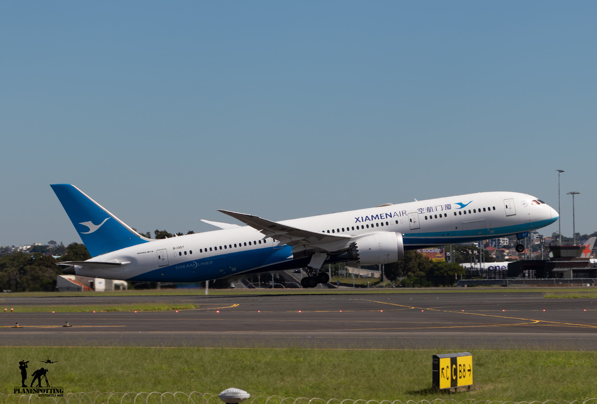 Xiamen Air Boeing Planespotting With Pomfus Mark Facebook