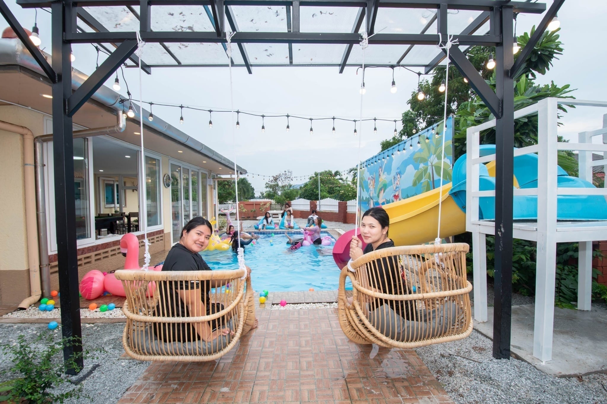 Rabbits Poolvilla