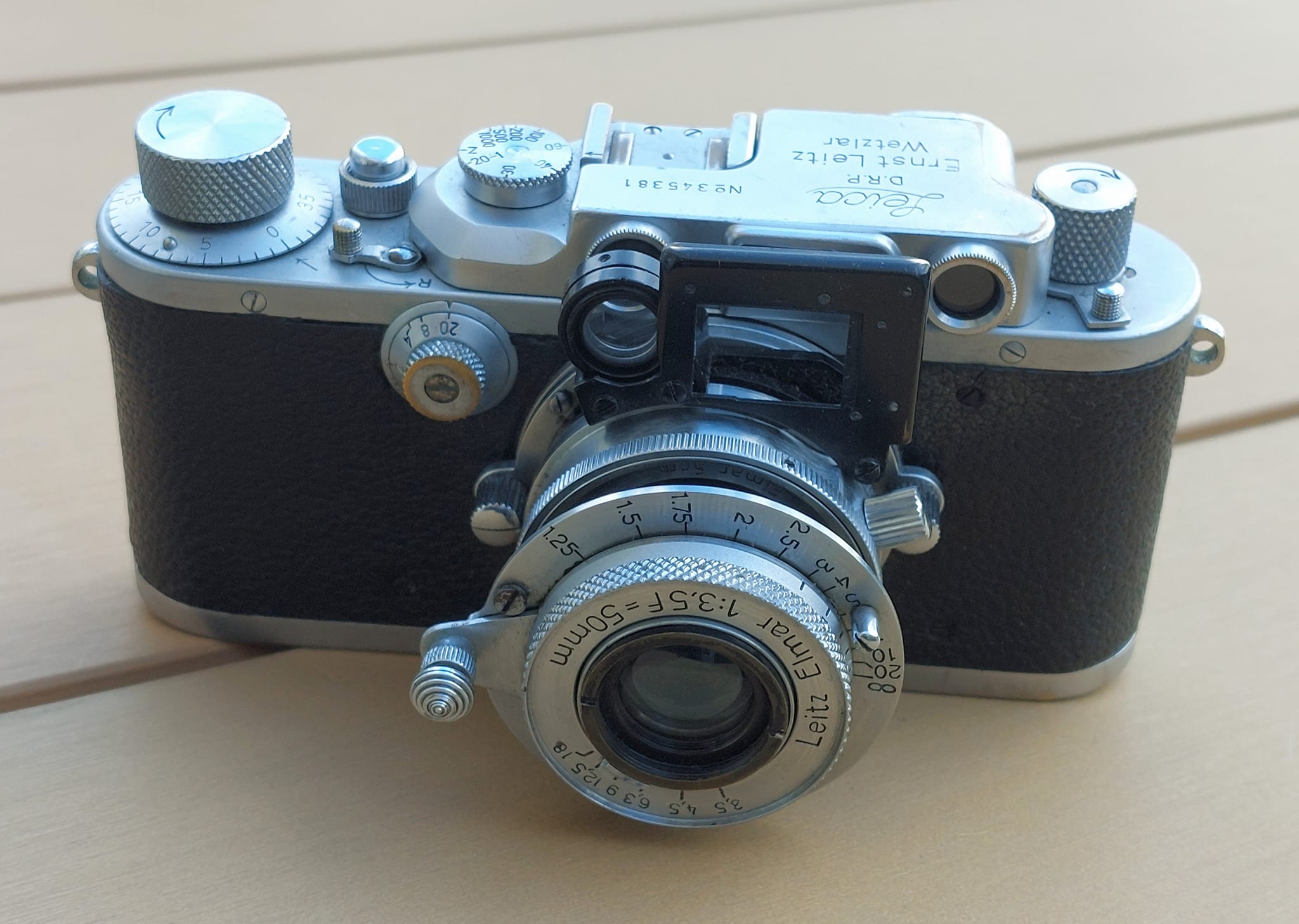Leica iiic with Elmar 50mm f3.5 lens