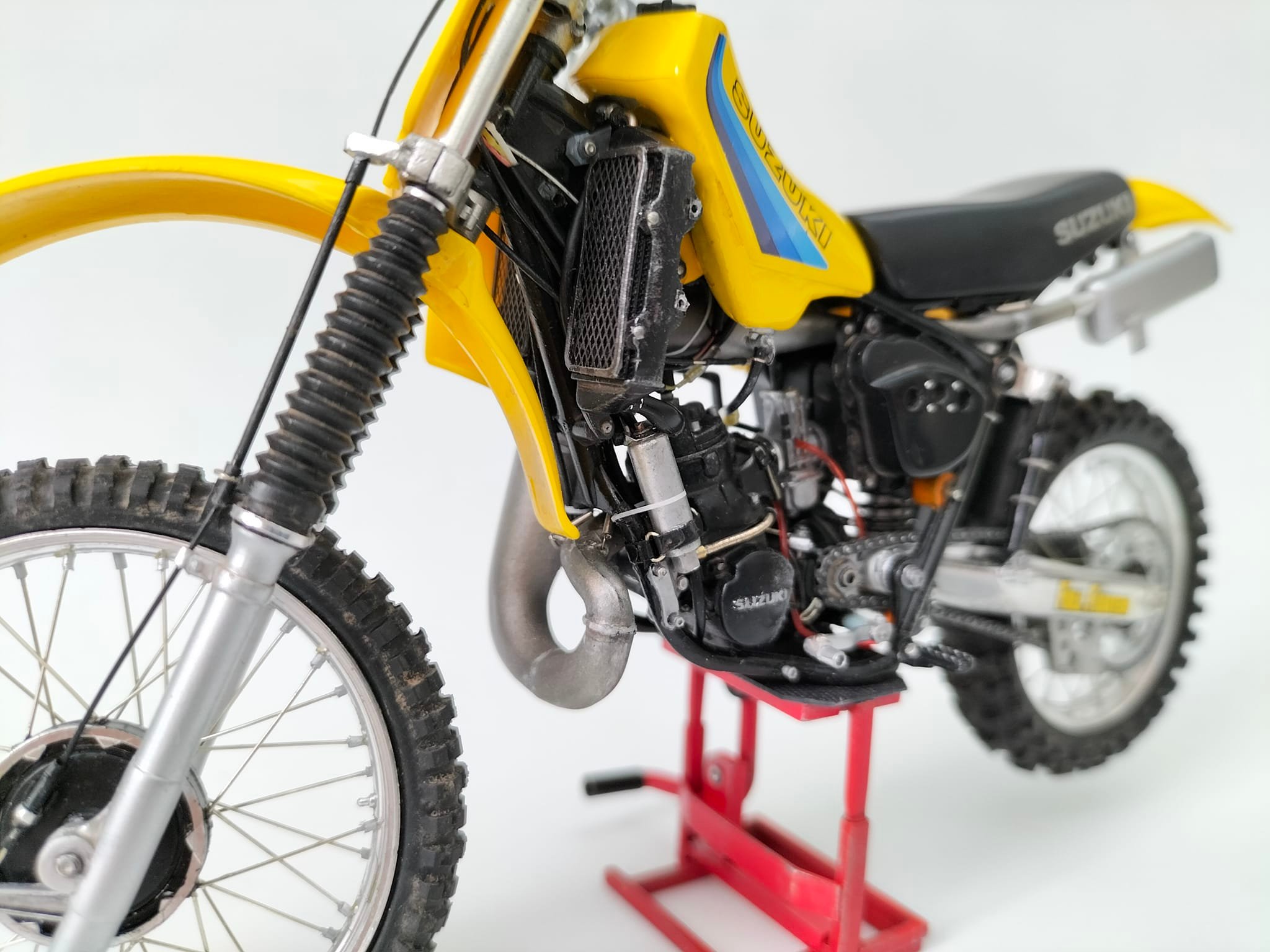 1/12 TAMIYA SUZUKI RM 250 superdetailed