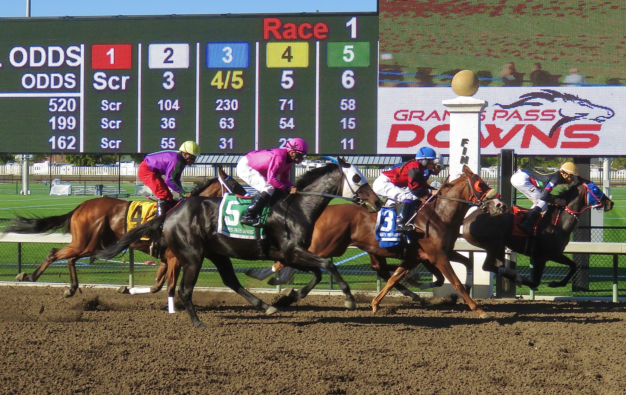 Southern Oregon Horse Racing Association at Grants Pass Downs
