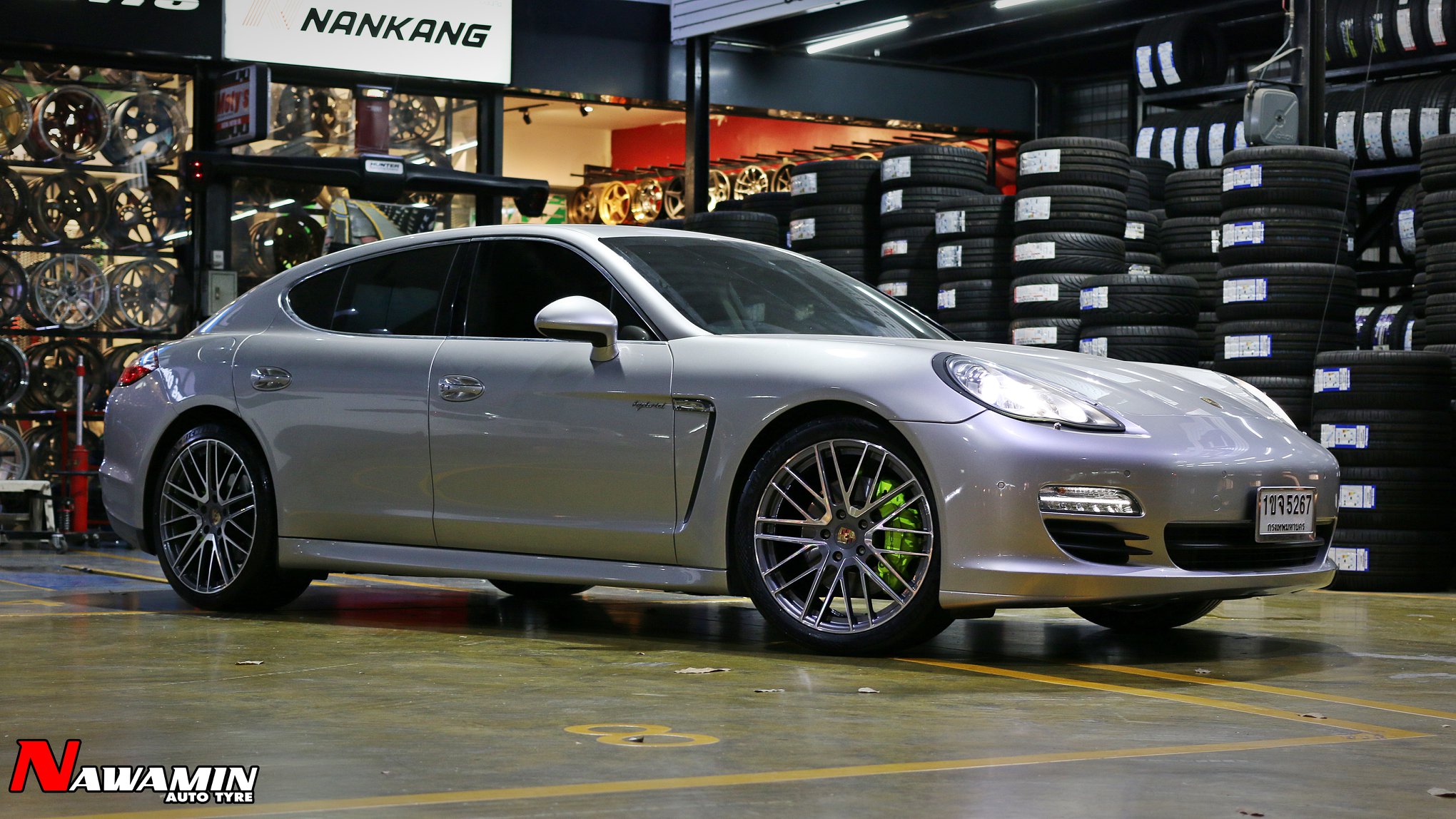 Porsche Panamera จัดล้อใหม่ยางใหม่ครบๆ ล้อ oem Porsche F : 21x9.5
