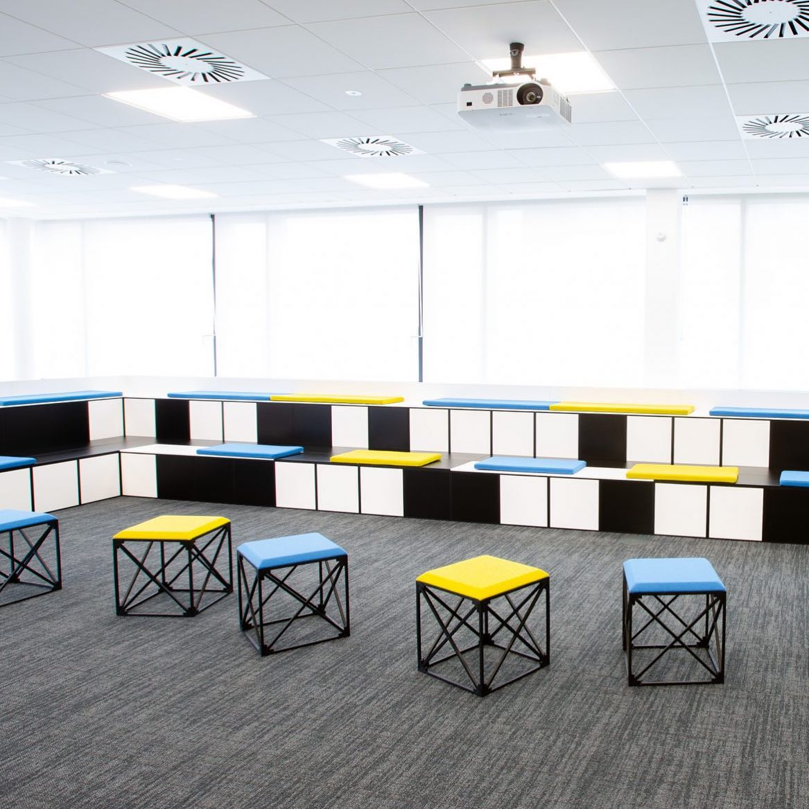 GRID System - Modular and customised seating unit...