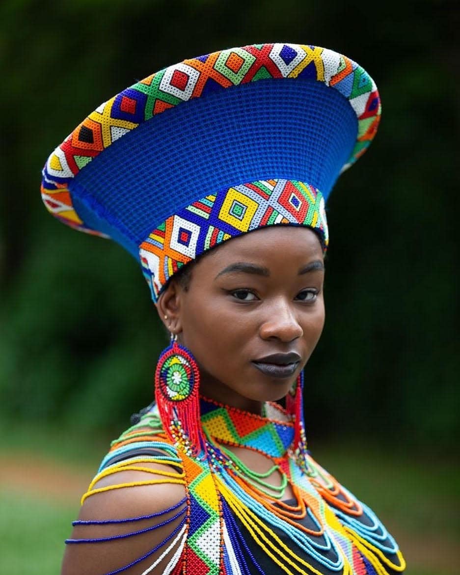 south africa dressing style for ladies Zulu women of 🇿🇦 Traditional clothing is an important part of Zulu culture. And women's clothing Is very vibrant and colourful, and usually a story behind the and clothing south africa dress code