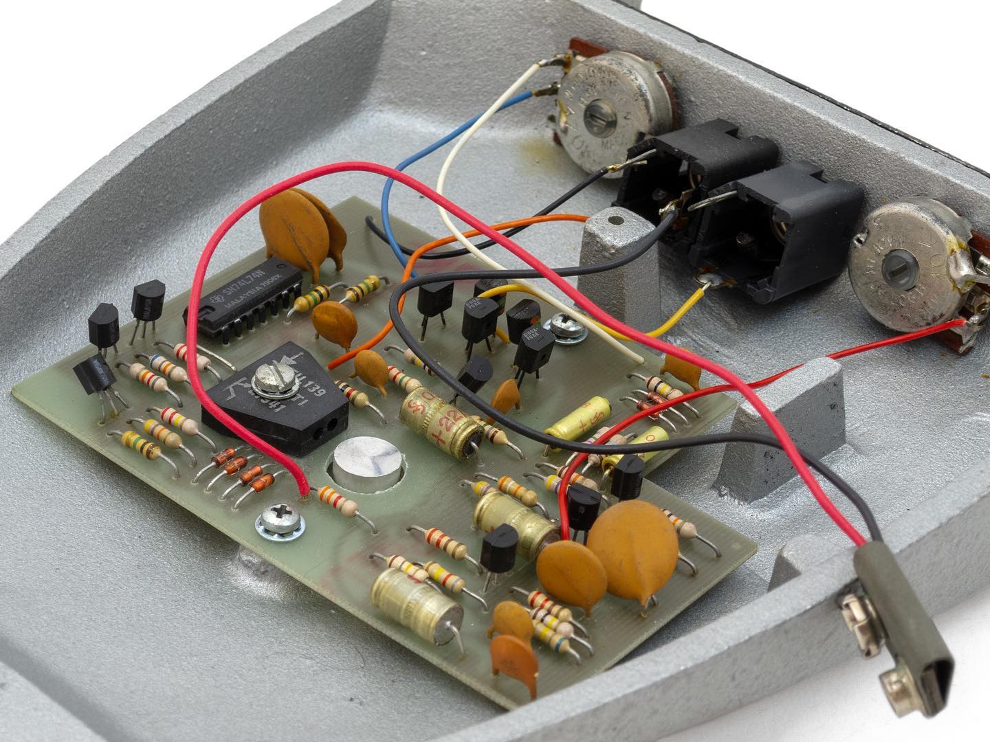 Here is the Octavia '79 by Roger Mayer Optical Switch Autograph