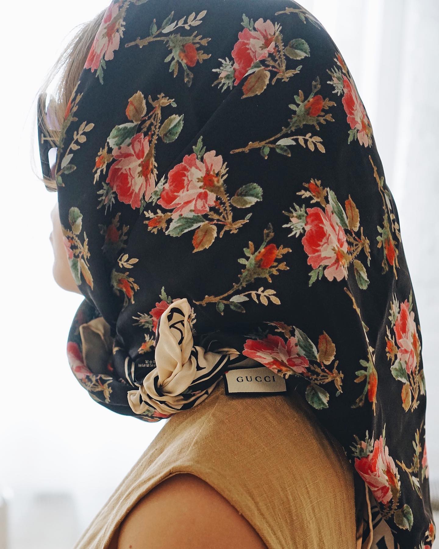 Foulard Vintage En Soie Jean Olaix - Fait Main En Italie, Motif Géométrique Multicolore, Occasion Bon état