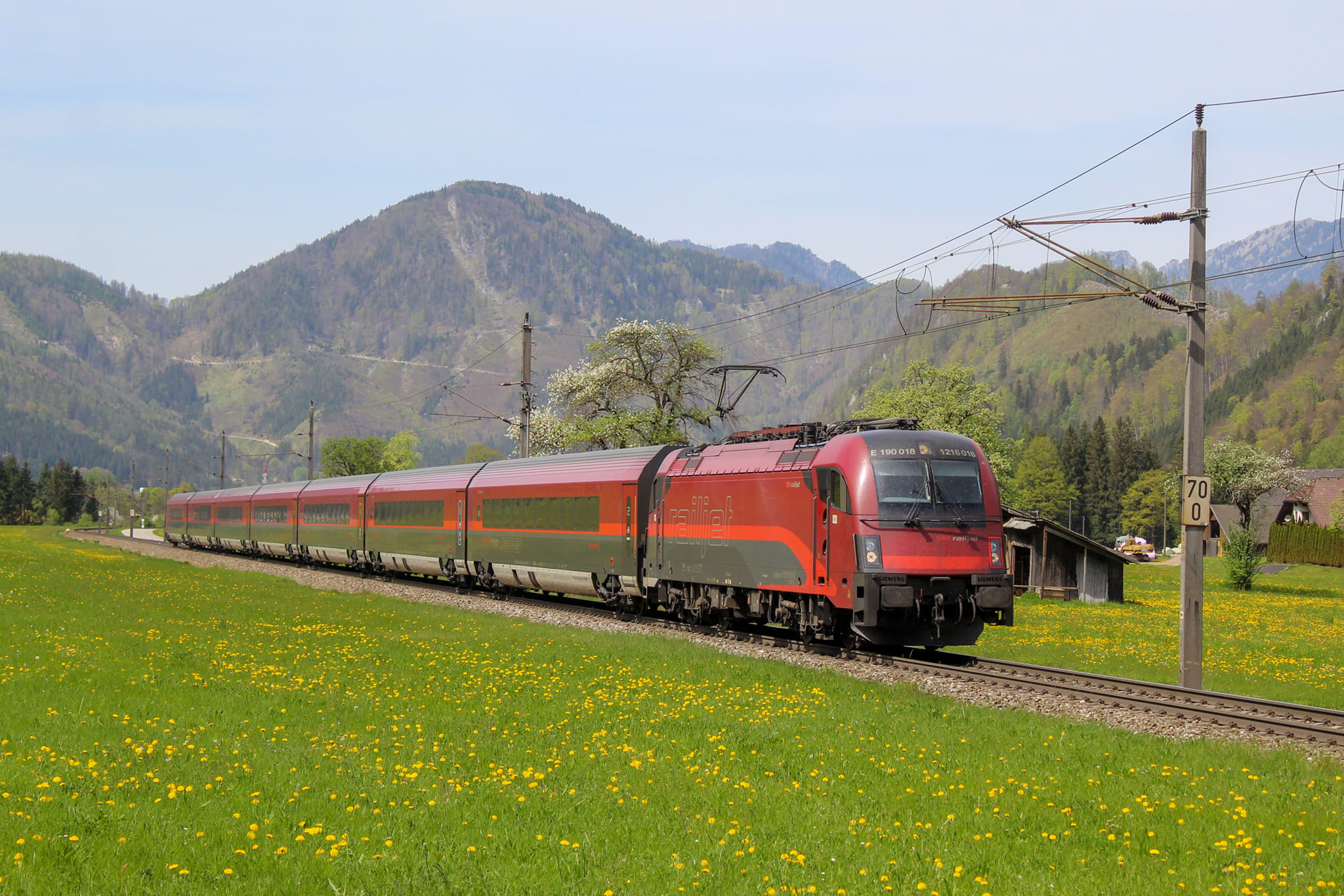 Fermacravatta A Locomotiva Railjet ÖBB Austria - Ferroviario, Artigianale, In Acciaio