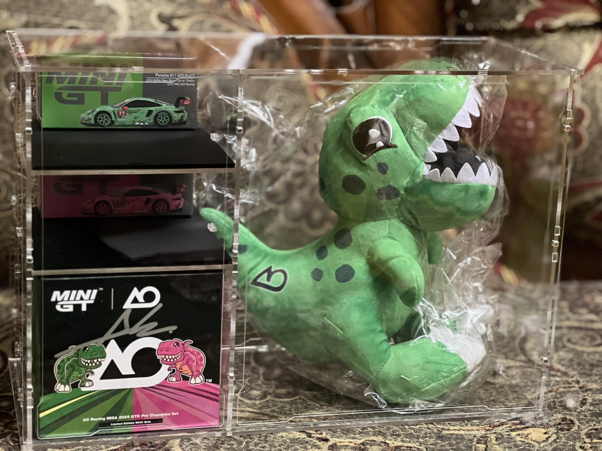 HEC 2026 Mini GT set with Rexy and Roxy plushie for sale