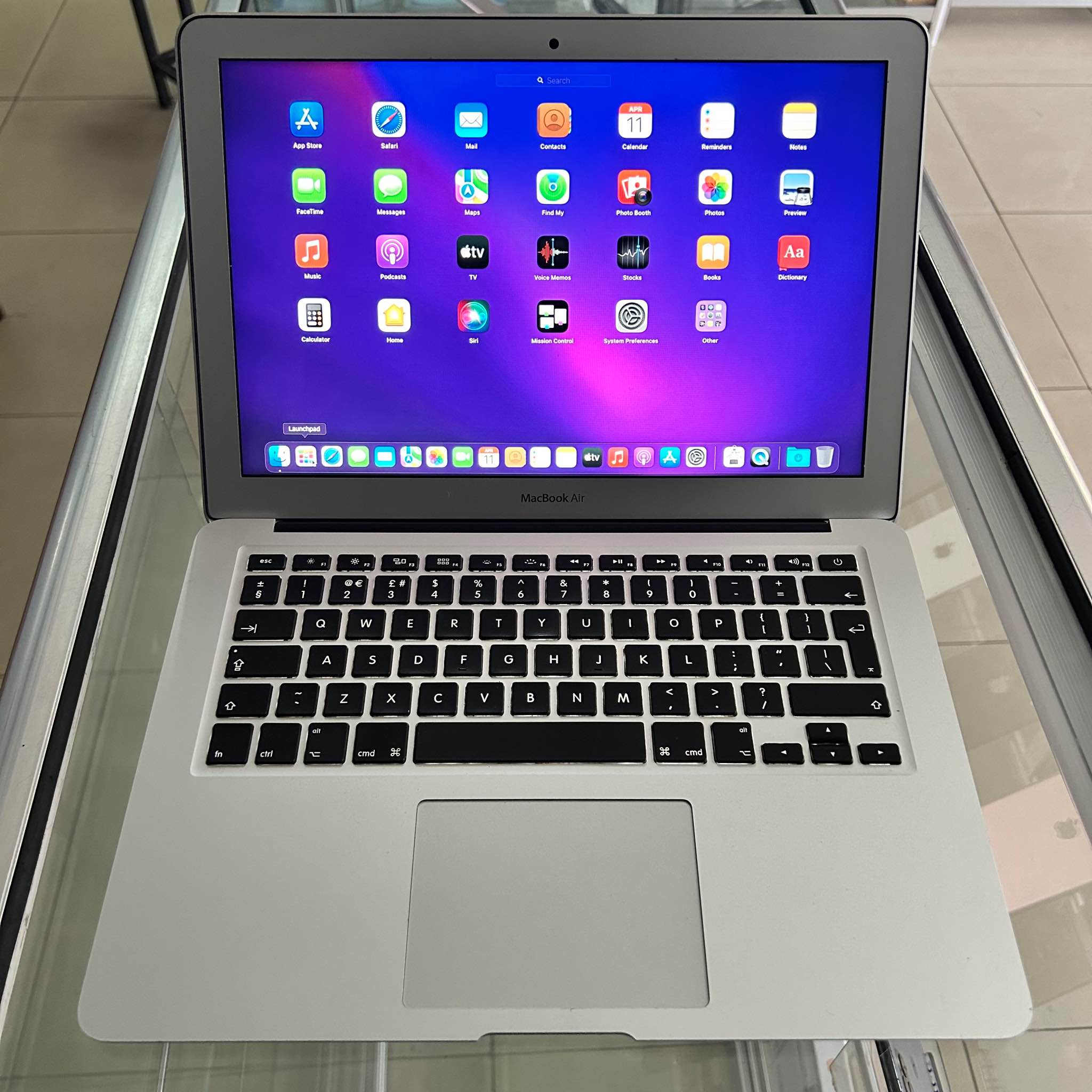 🔥HOT SALE 🔥 •⁠ ⁠Apple MacBook Air 2015 •⁠ ⁠13.3 HD Display