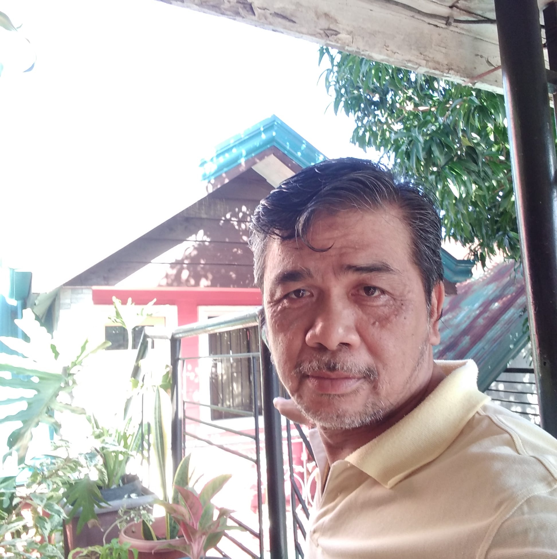 Neil Paras
