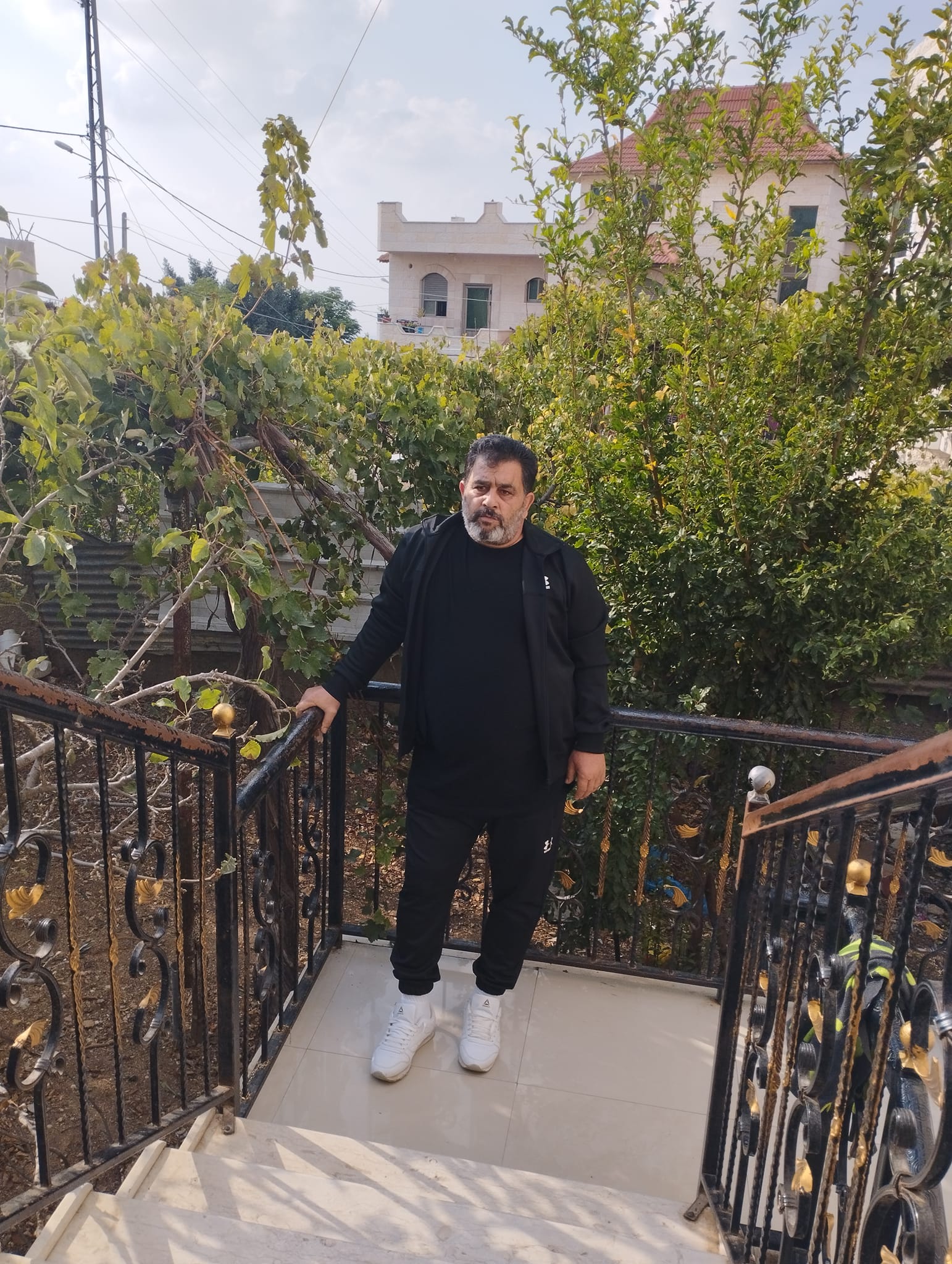 انور زهور