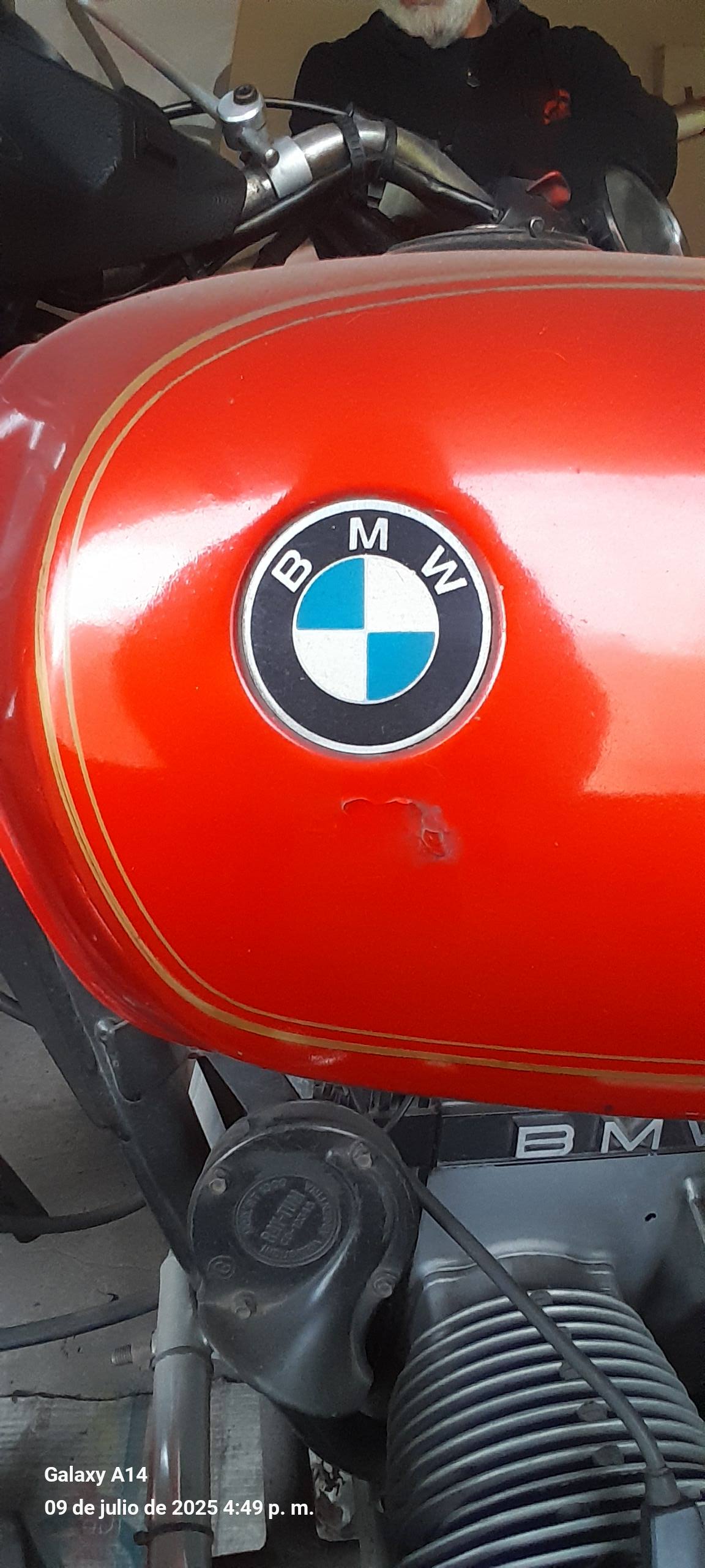 BMW R8081 solo para interesad@s y entendidos Wsp [hidden information ...