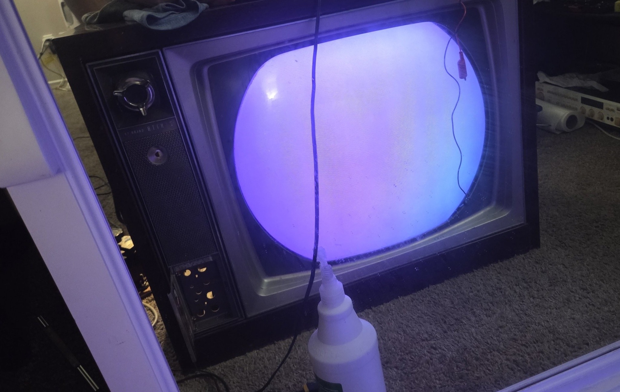 Can I inject chroma or AV signal into a 1960s color TV?