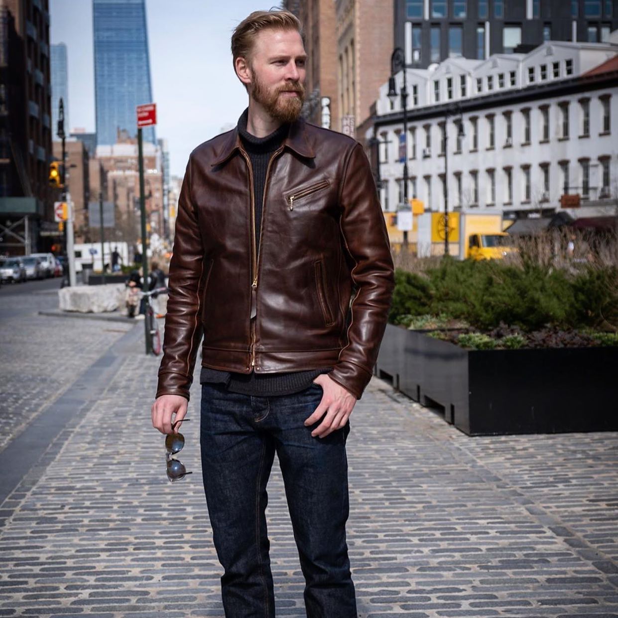 Aero - Great photo of Alex wearing his custom Premier Highwayman 
