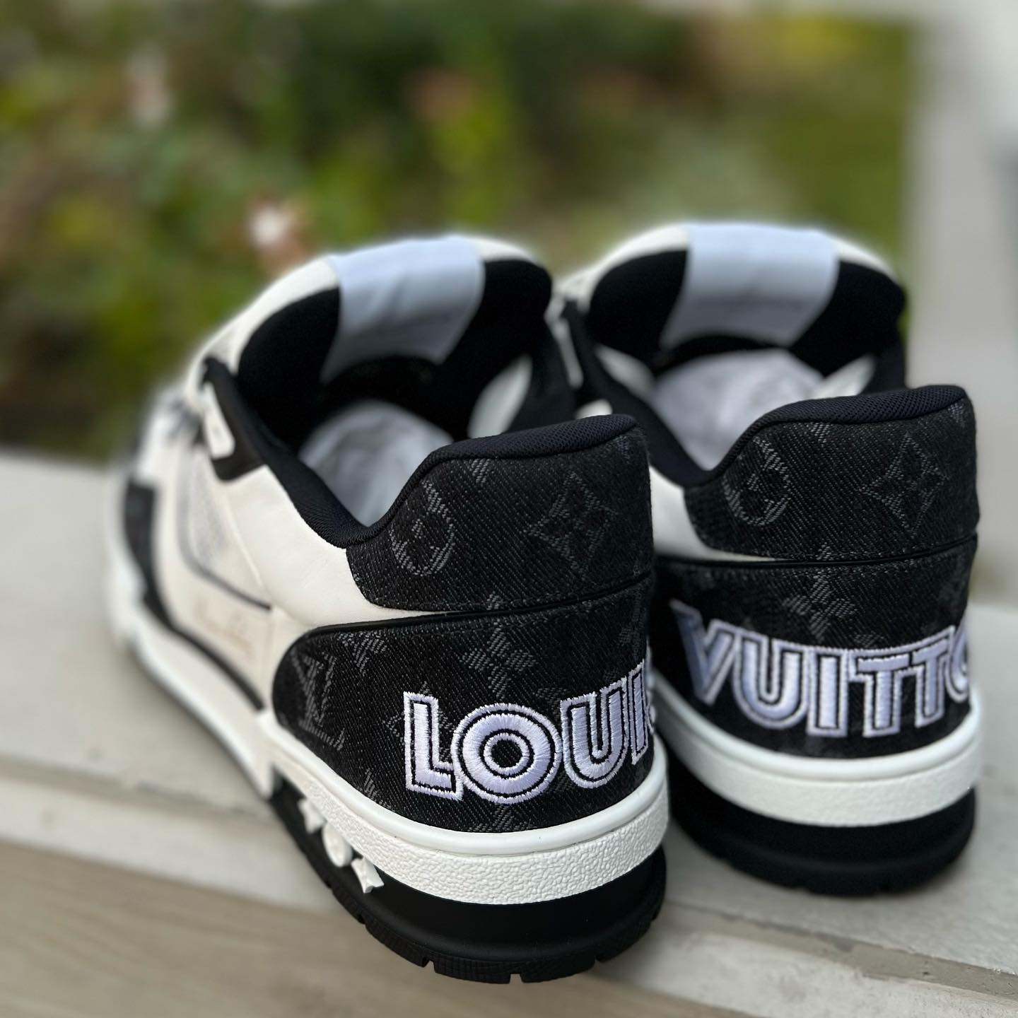 LOUIS VUITTON LV トレイナー・ライン スニーカー モノグラム デニム 