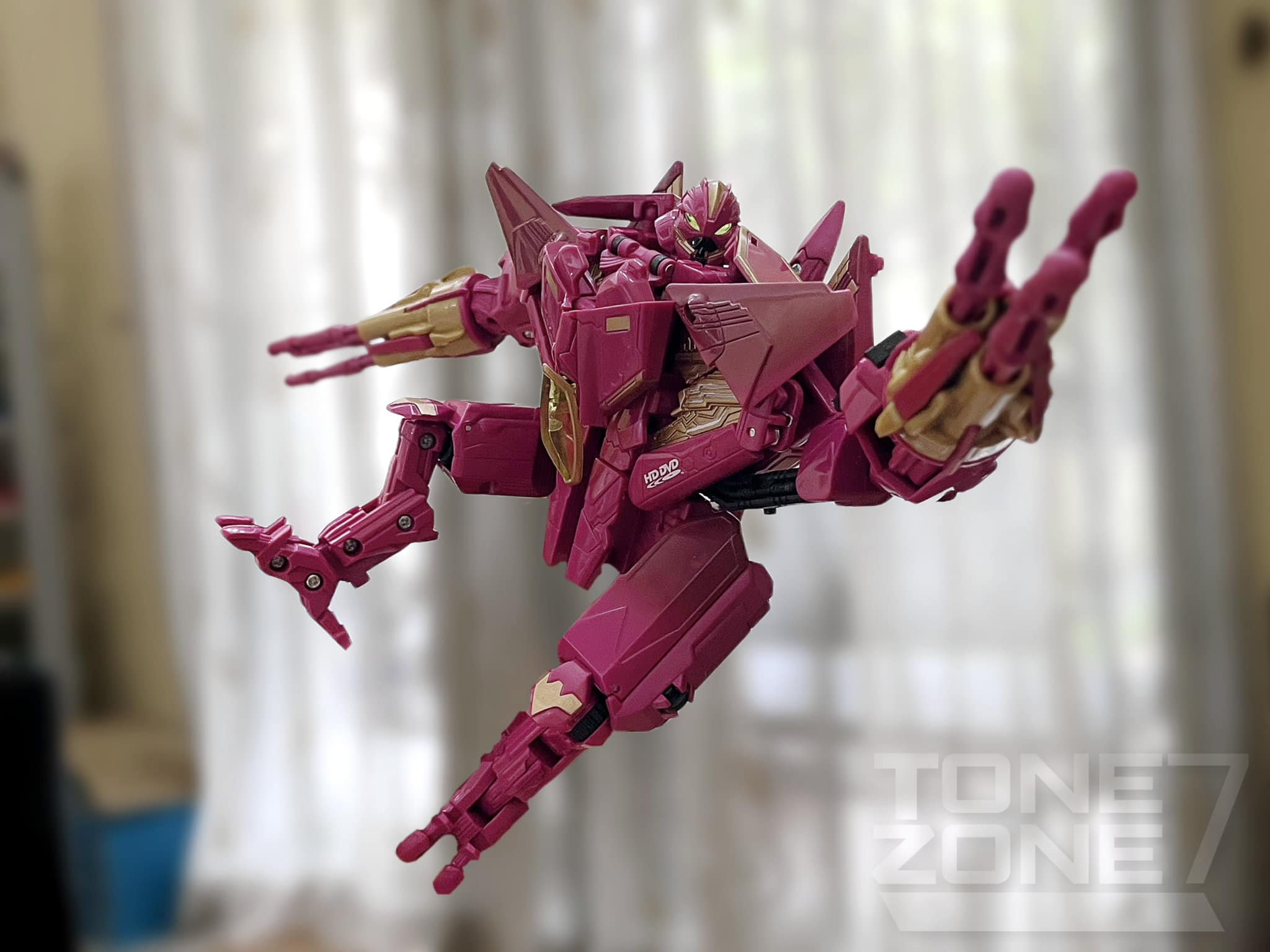 Peak Redeco Vardia Starscream figure review