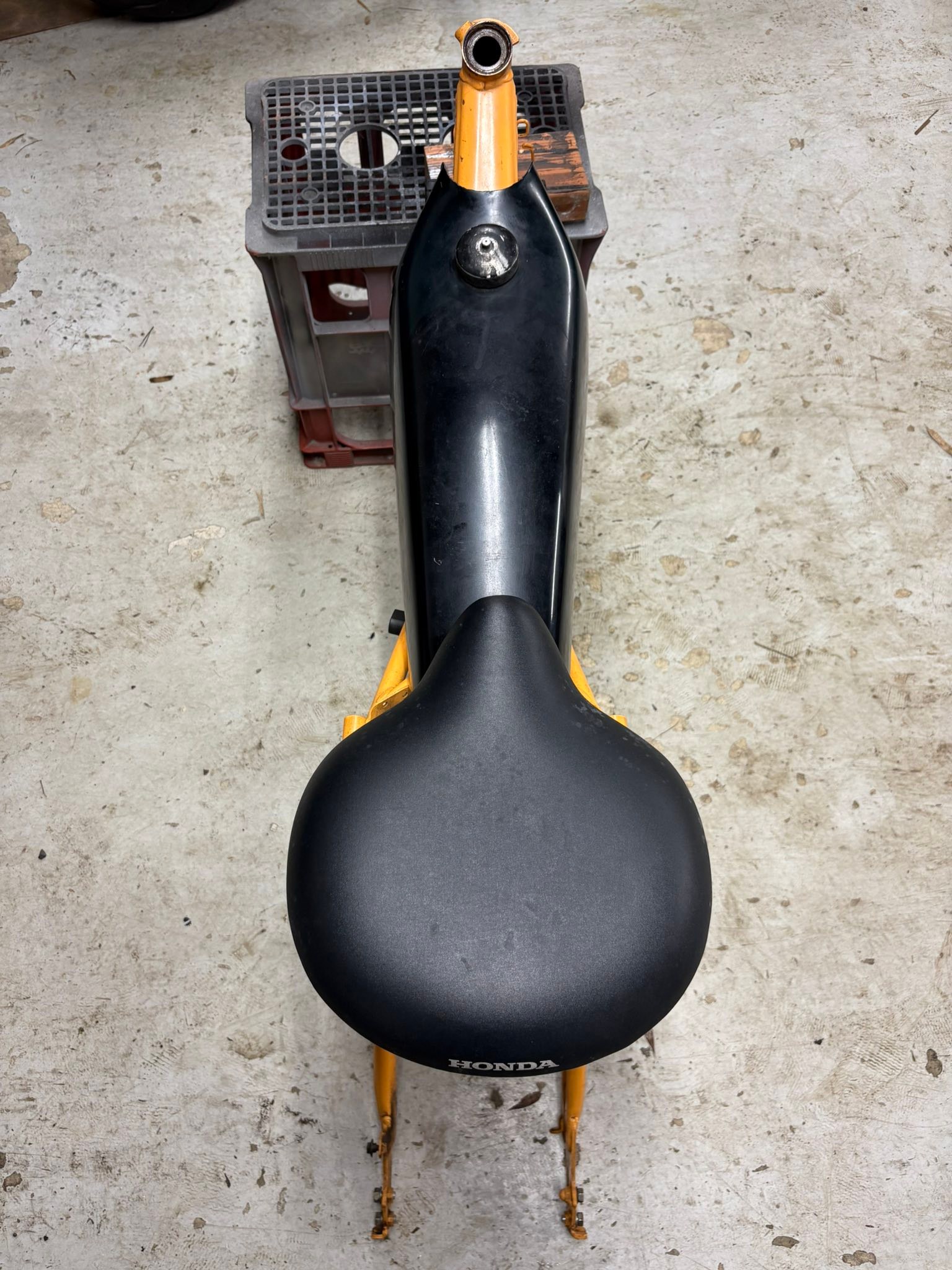 JA07のマフラー迷ってます。BRDマフラー中古にするかNRマジック新品か 