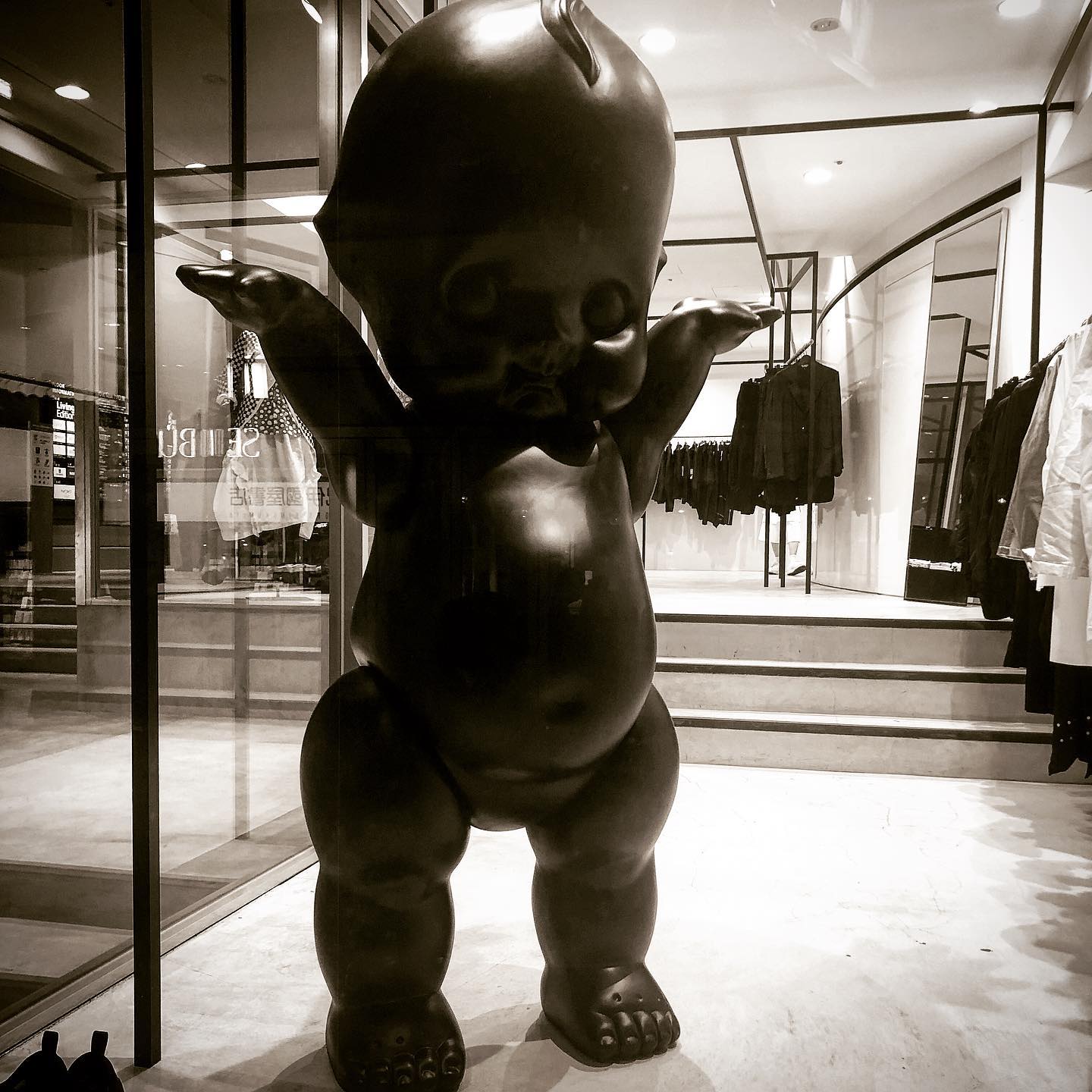 BLACK Kewpie