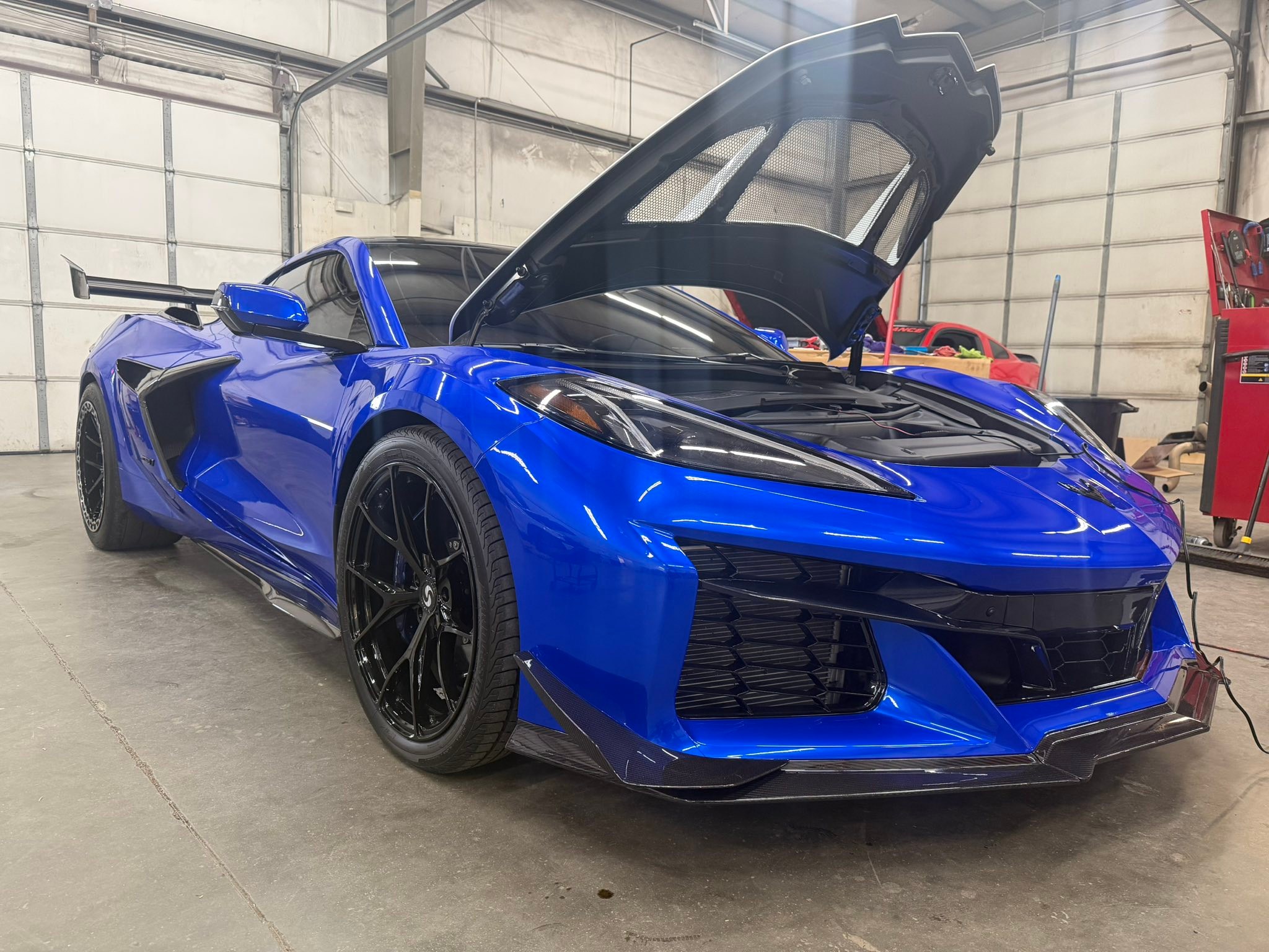 First pics I've seen of a Rapid Blue E-Ray. Posted by Jerry Kenna