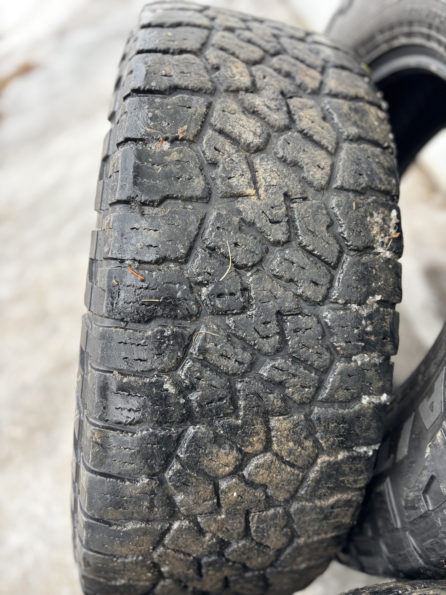 Falker Wildpeak A/T LT265/70R17 Set of Four - Car Wheels, Tires & Parts ...