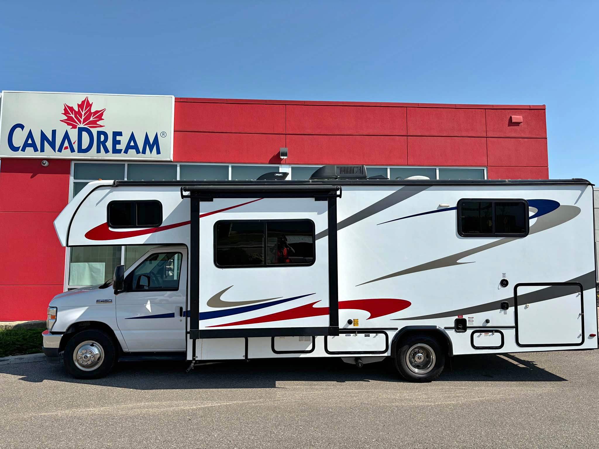 2022 Forest River forester 2651 custom 4 season rv
