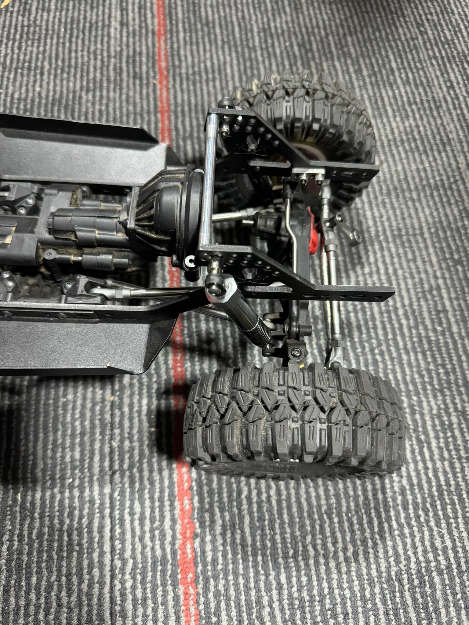 Converting Rock Pirates Interceptor chassis to 4-link front