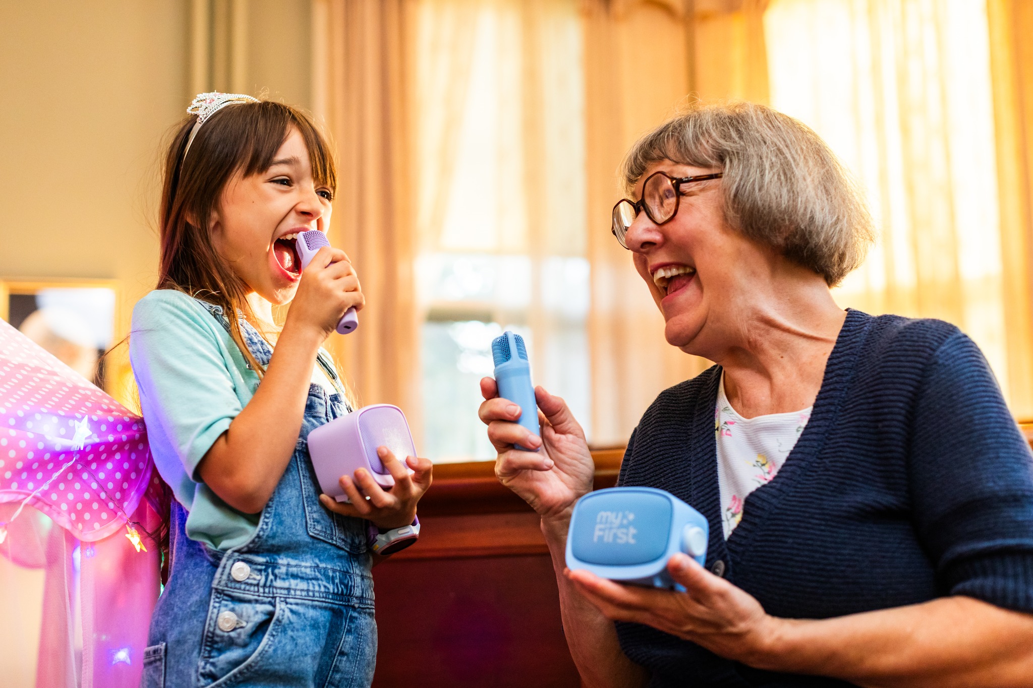 Kidstech.world - 🎤 Ontdek myFirst Voice 2! 🌟 Onze set met speaker en ...