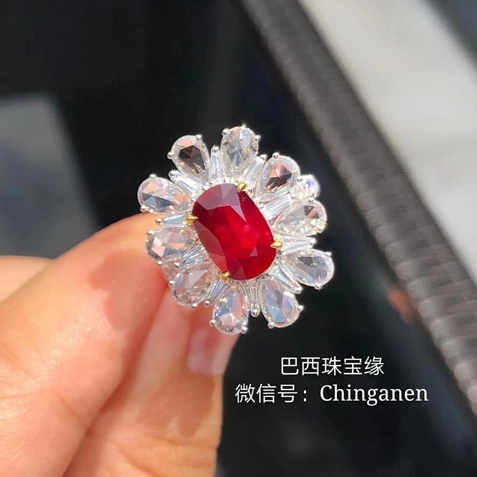 巴西珠宝缘 颜色好肉眼干净 切割标准 采用玫瑰钻水滴镶嵌红宝石卢比莱戒指 Facebook